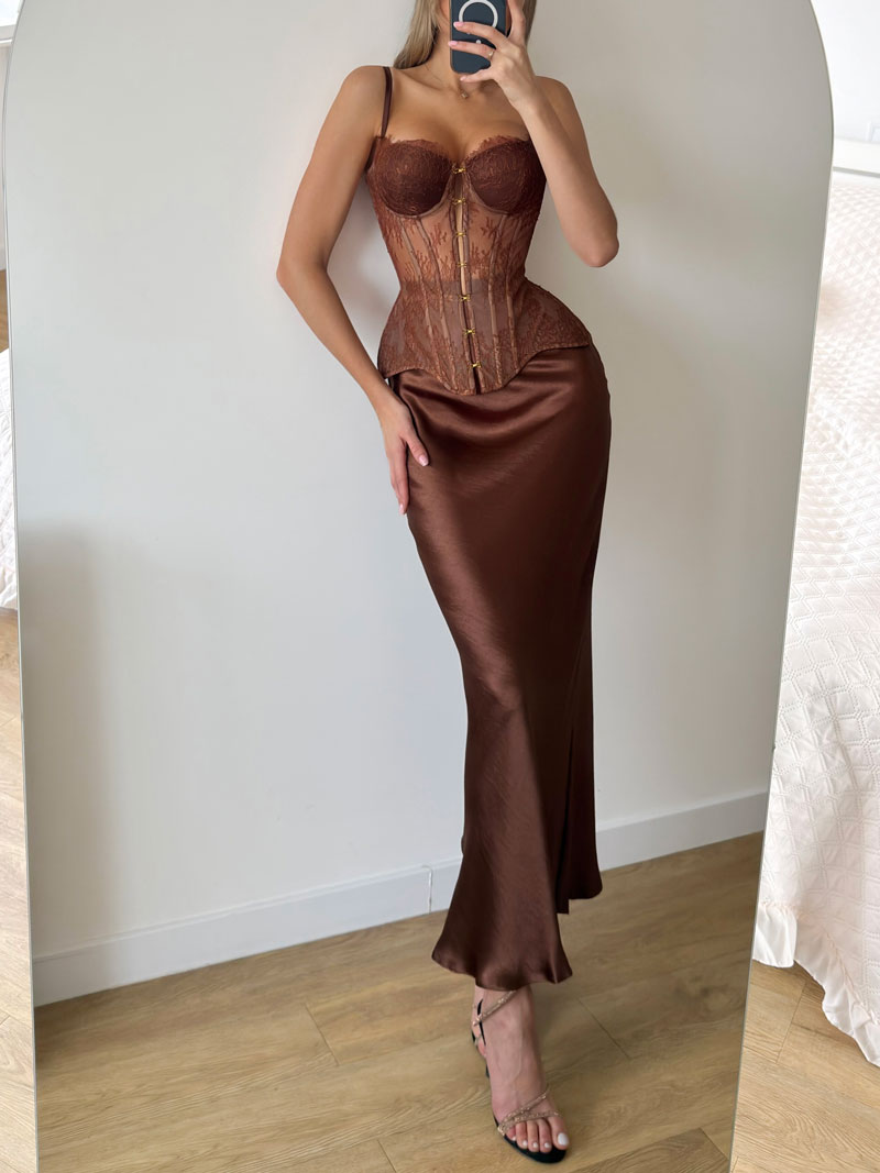 Corset Lace Allure - Image 7