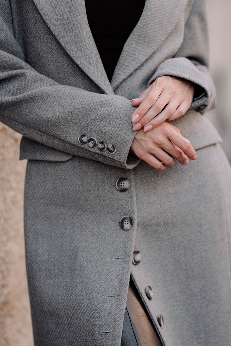 Maxi Coat with Structured Shoulders - Image 5