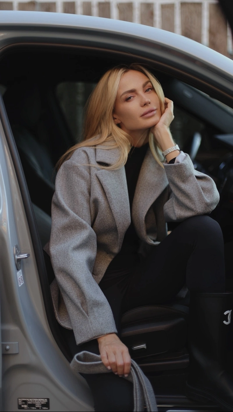 Elegant Blazer Coat - Image 4