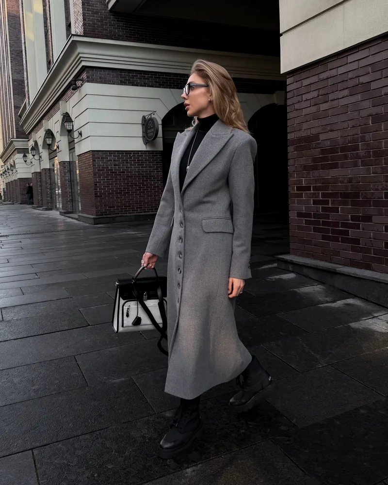 Maxi Coat with Structured Shoulders - Image 3