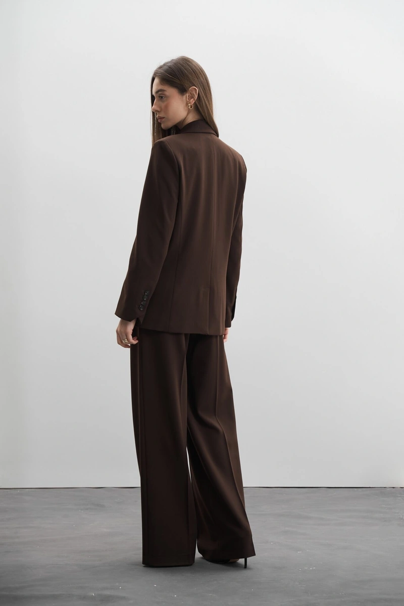 Three-Piece Suit with Trousers - Image 7