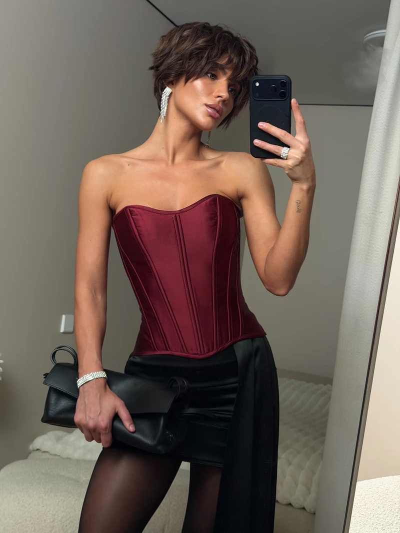 Corset Emporium - Image 2