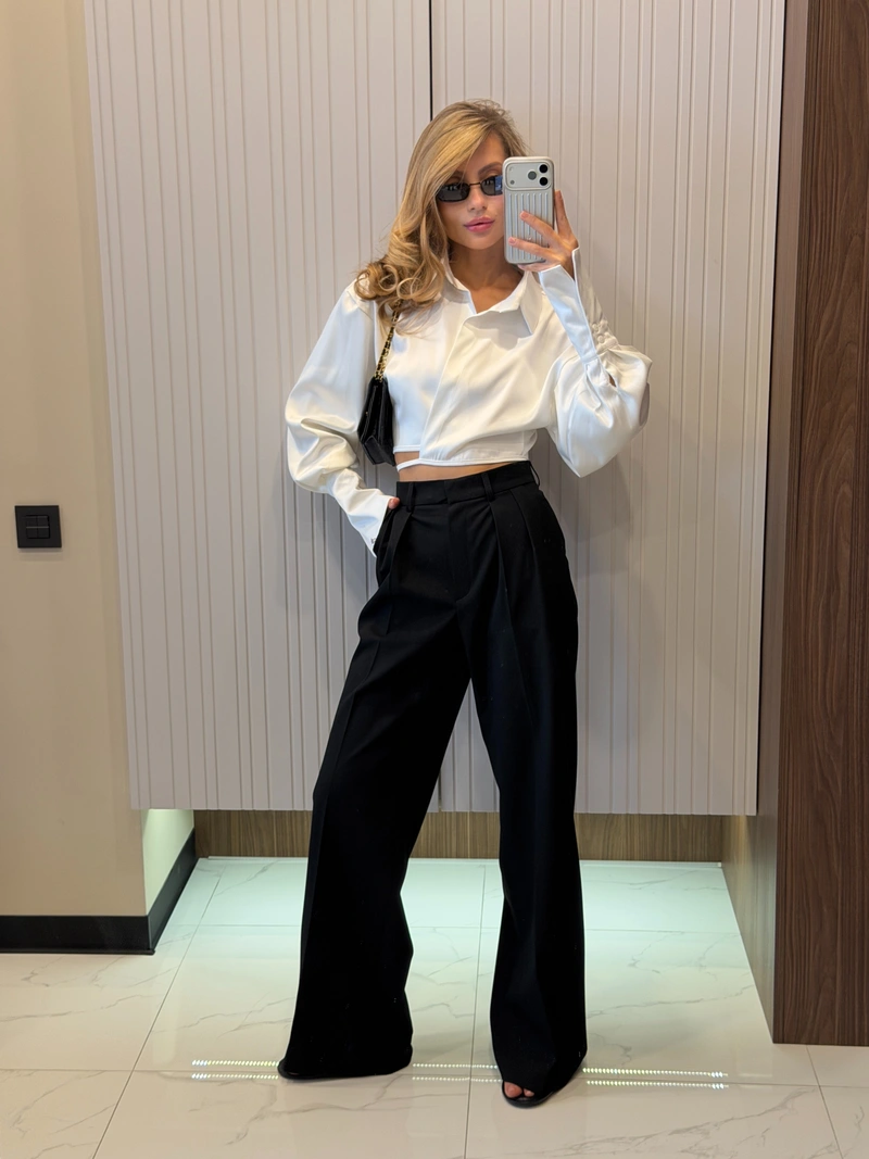 Milano Cropped Satin Blouse - Image 4