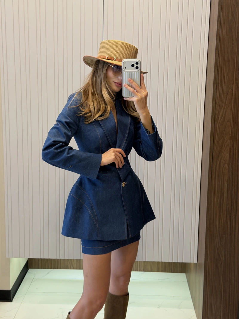 Urban Siren Skirt Suit - Image 2