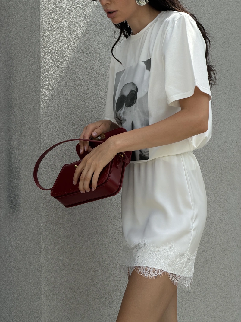 Éloise Lace Mini Skirt - Image 7